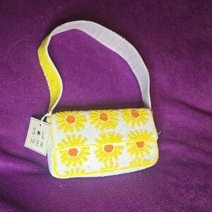 Beaded Daisy Shoulder Bag
